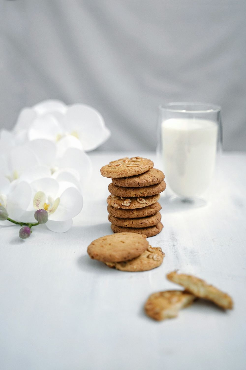 Macadamia nut cookies